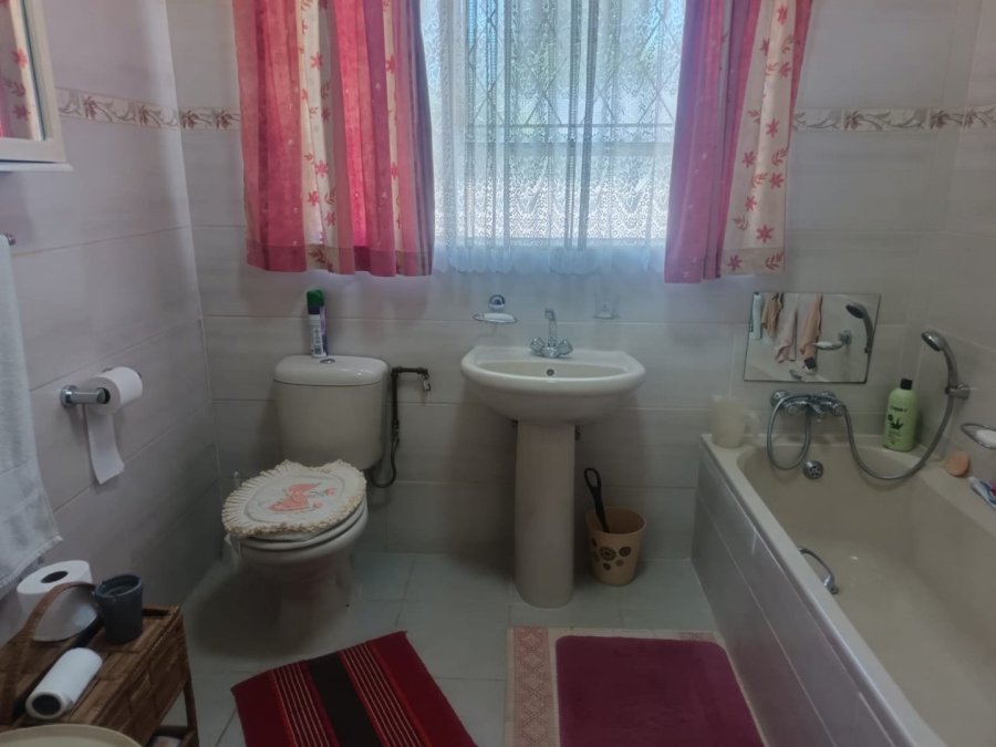 3 Bedroom Property for Sale in Carters Glen Northern Cape